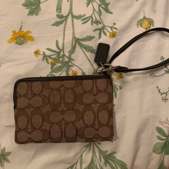 Sold - Picture 2 of 4